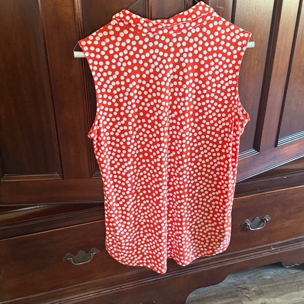 JONES NEW YORK ladies sleeveless polkadot blouse, NWOT perfect condition size M - Picture 5 of 8